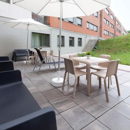 Residencia Universitaria Resa Manuel Agud Querol Сан-Себастьян Экстерьер фото