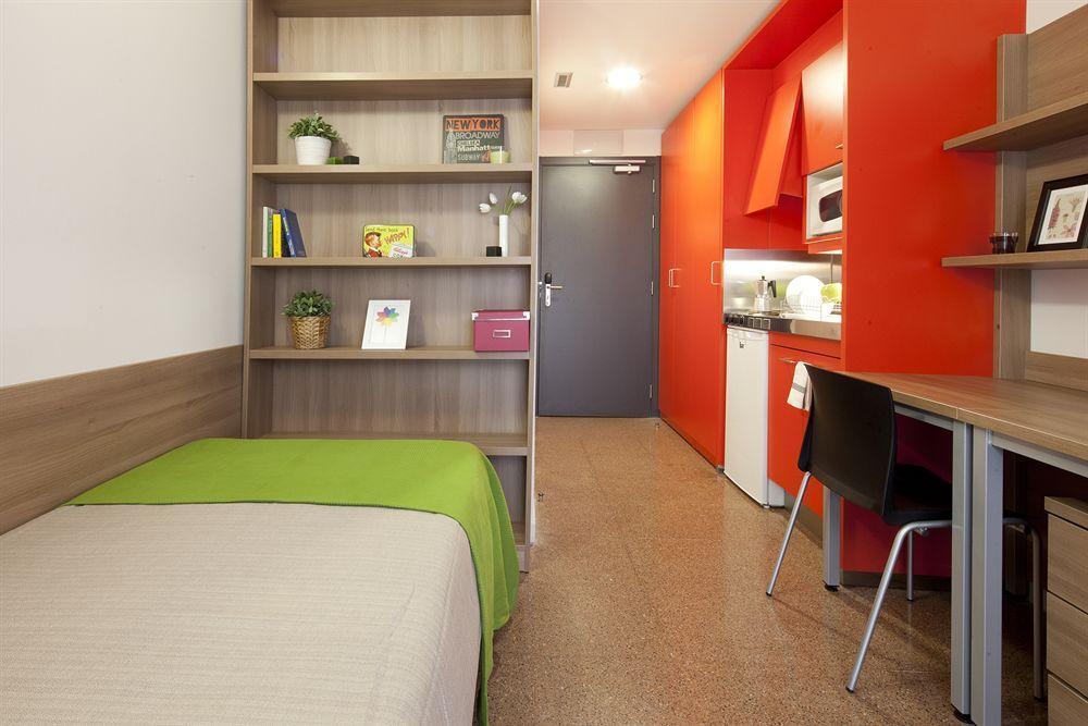 Residencia Universitaria Resa Manuel Agud Querol Сан-Себастьян Экстерьер фото