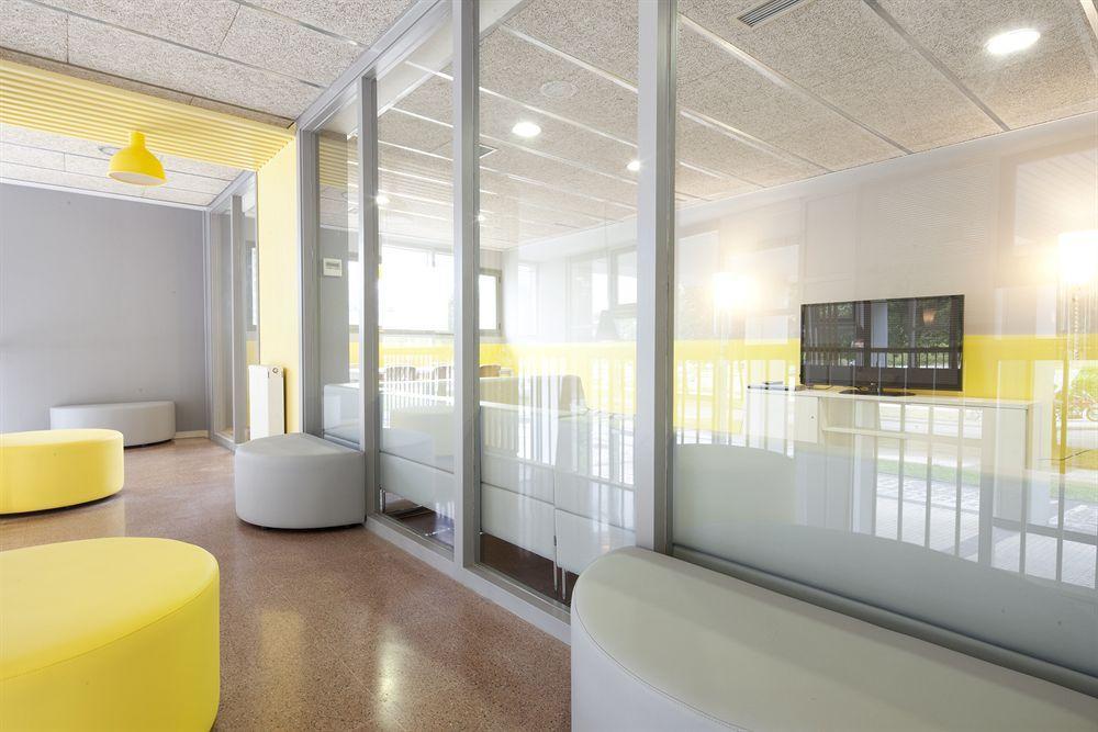 Residencia Universitaria Resa Manuel Agud Querol Сан-Себастьян Экстерьер фото