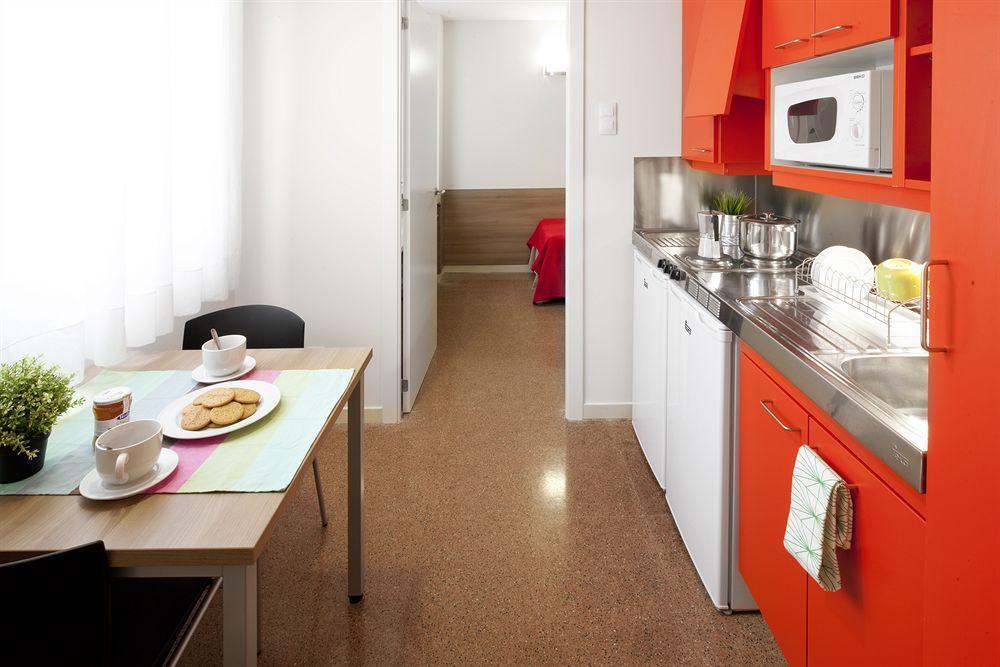 Residencia Universitaria Resa Manuel Agud Querol Сан-Себастьян Экстерьер фото