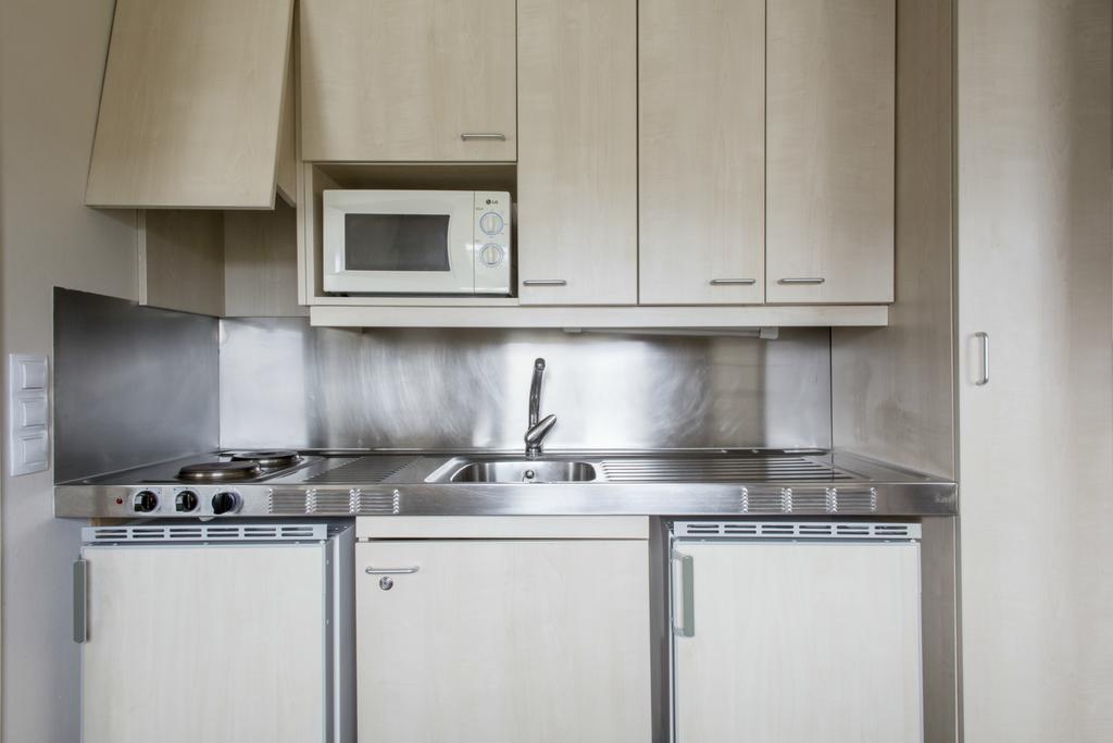Residencia Universitaria Resa Manuel Agud Querol Сан-Себастьян Экстерьер фото