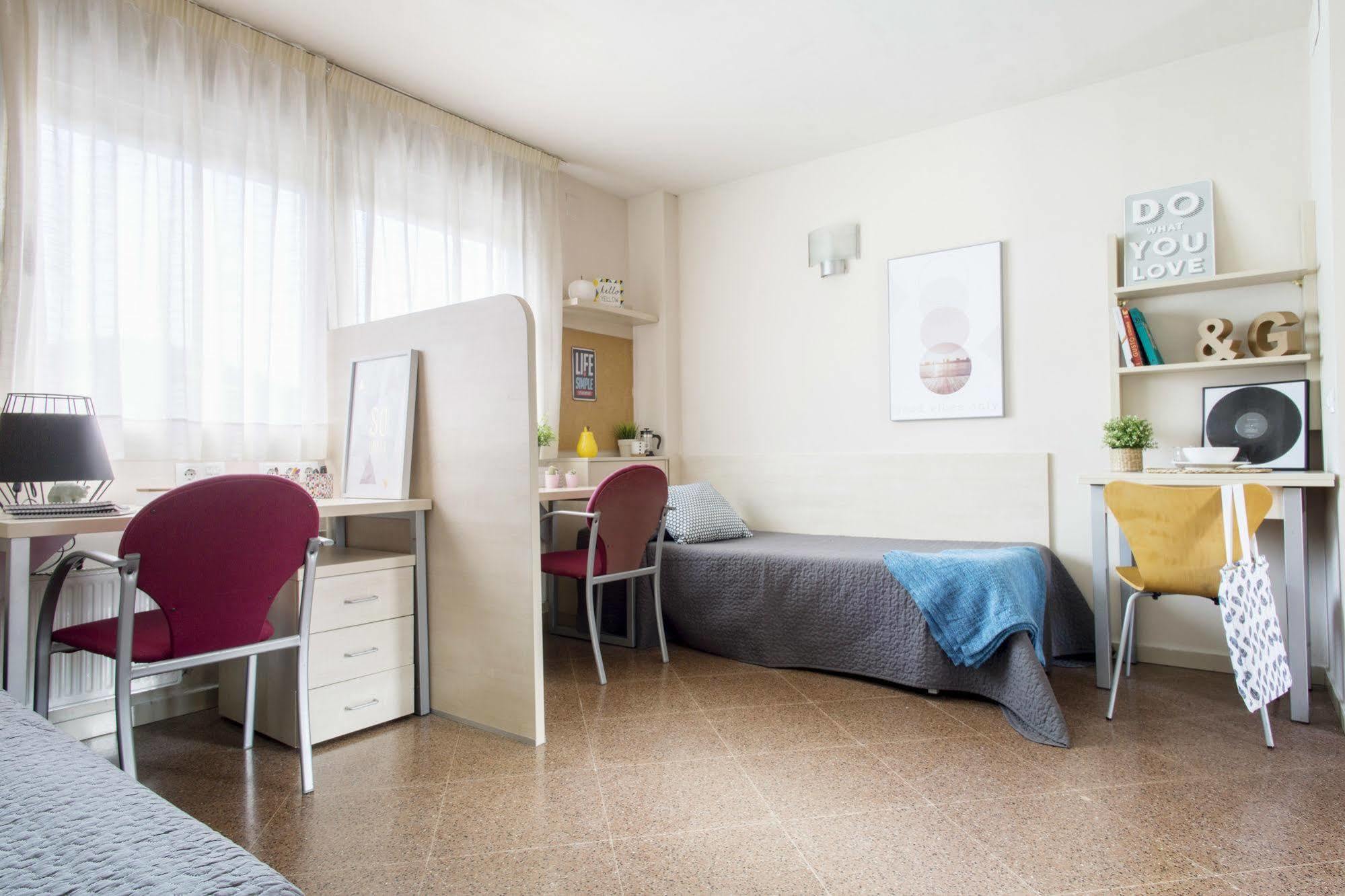 Residencia Universitaria Resa Manuel Agud Querol Сан-Себастьян Экстерьер фото