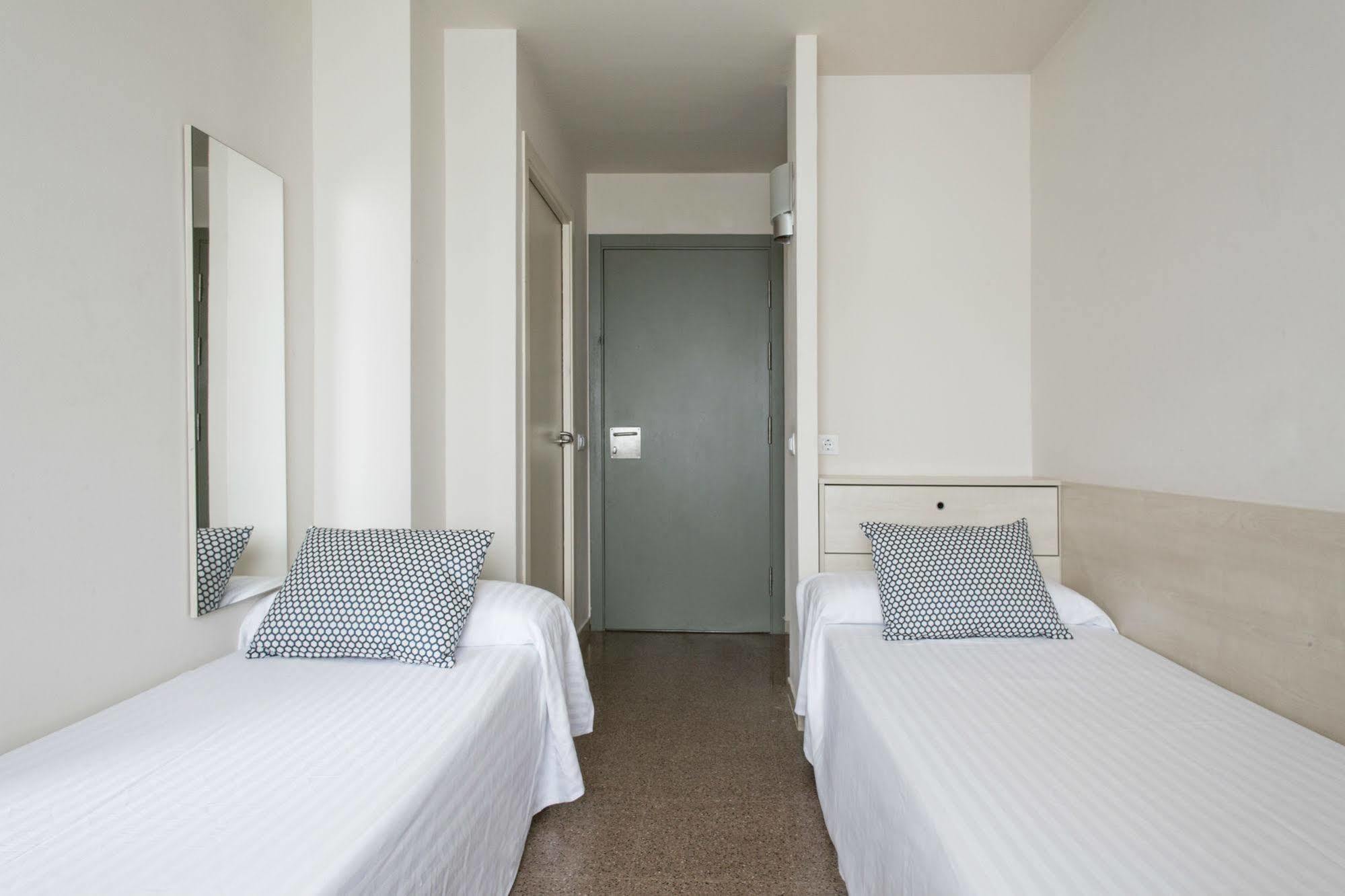 Residencia Universitaria Resa Manuel Agud Querol Сан-Себастьян Экстерьер фото