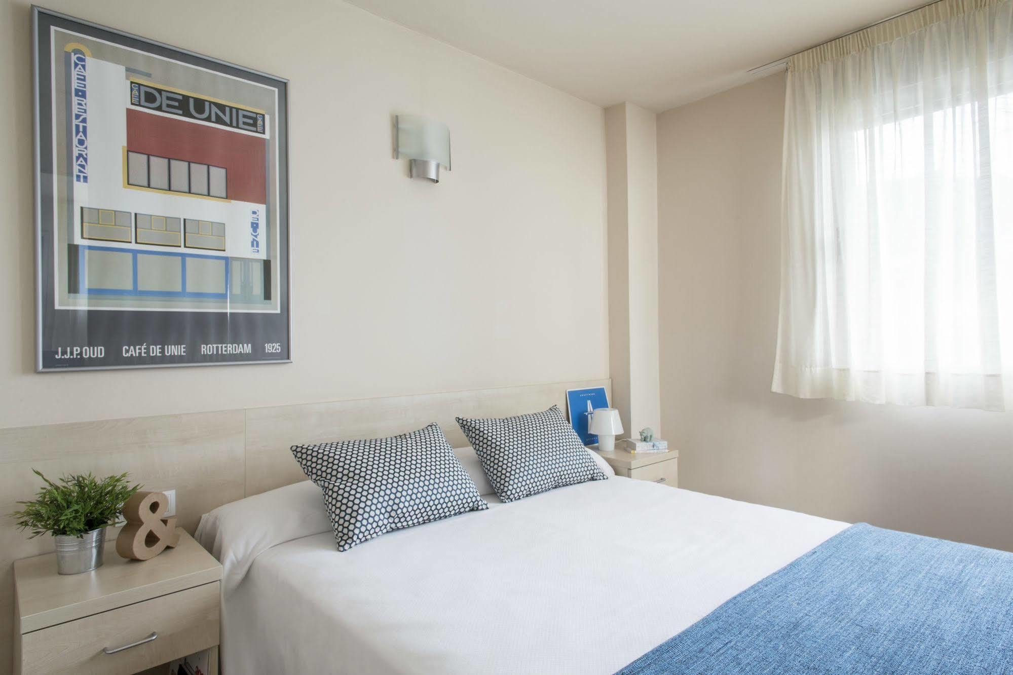 Residencia Universitaria Resa Manuel Agud Querol Сан-Себастьян Экстерьер фото