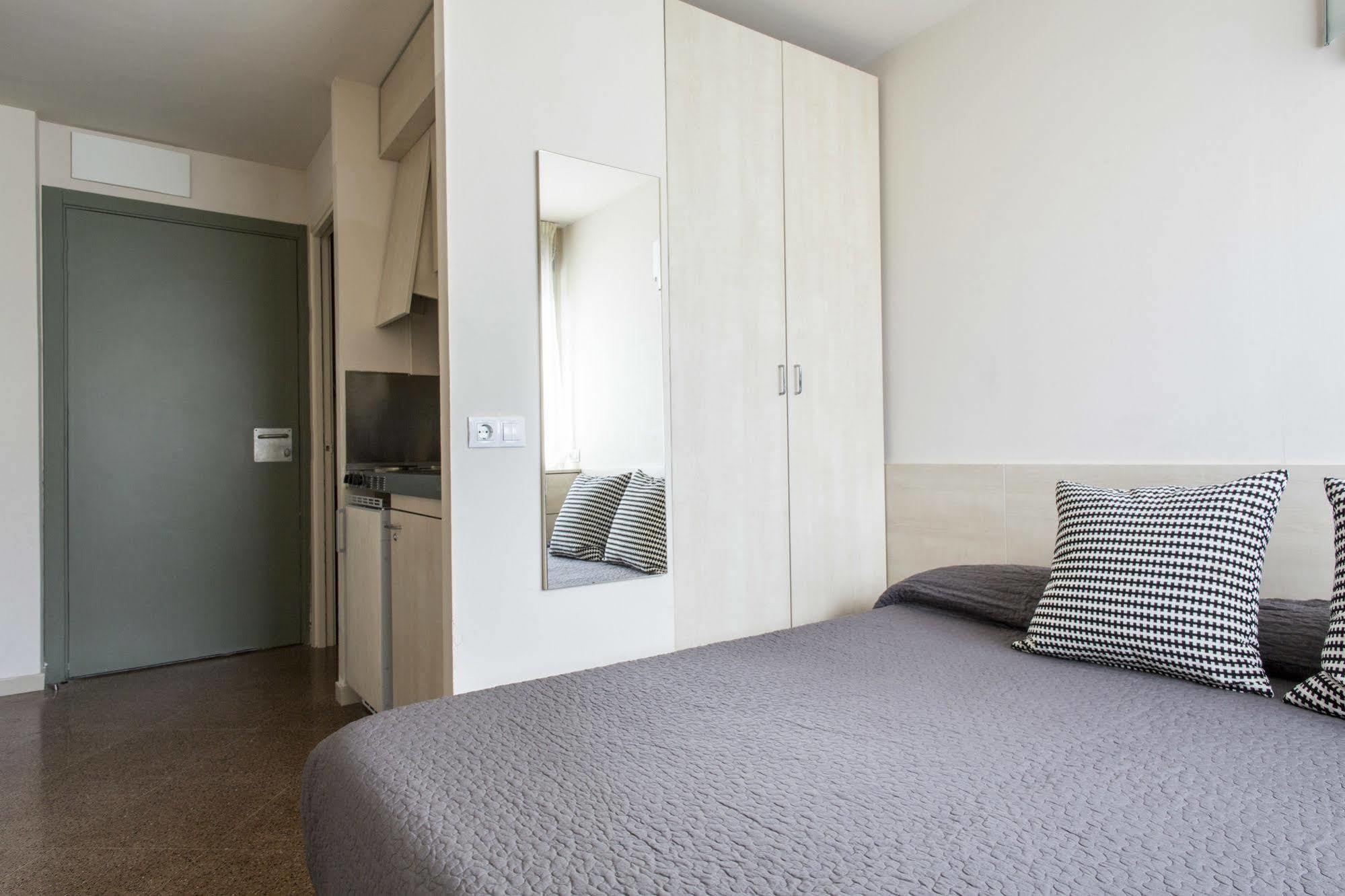 Residencia Universitaria Resa Manuel Agud Querol Сан-Себастьян Экстерьер фото