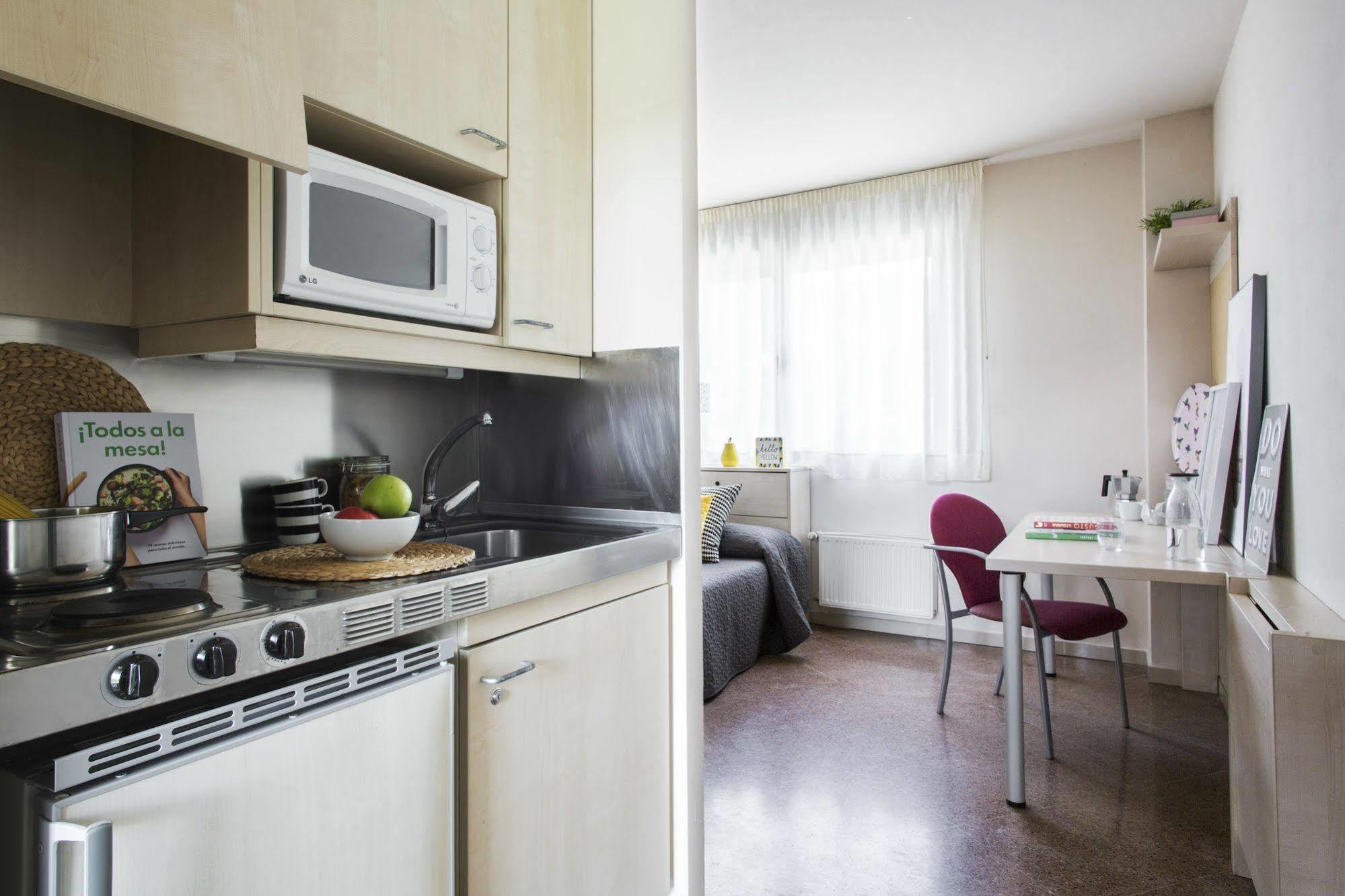 Residencia Universitaria Resa Manuel Agud Querol Сан-Себастьян Экстерьер фото
